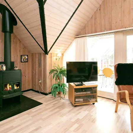 Дом отдыха Three-bedroom In 69 *