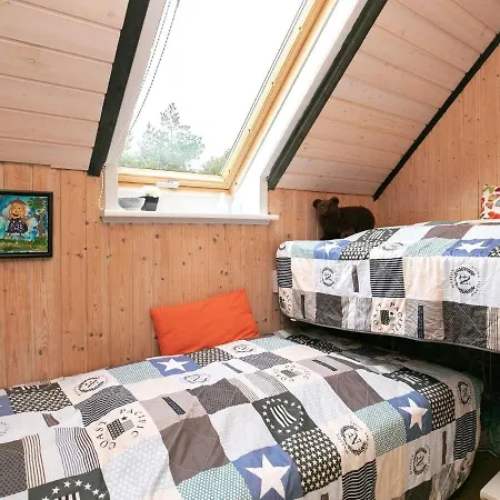 Дом отдыха Three-bedroom In 69 *
